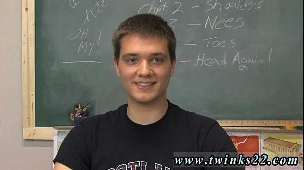 Sissy gay porno película en solitario de larga duración jordan dallas está sentado en el