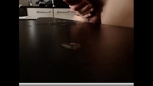 Il film gay fatto in casa più hot con scene da solista maschile e chaturbate