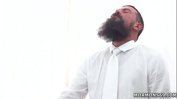 菲律宾同性恋裸体模特艾德·桑德斯简直不敢相信。他