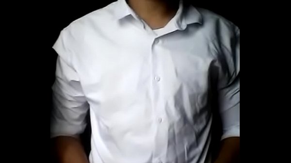 Schülerin kommt geil von der Schule nach Hause