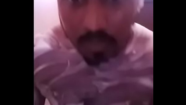 बाथरूम में देसी समलैंगिक छूत