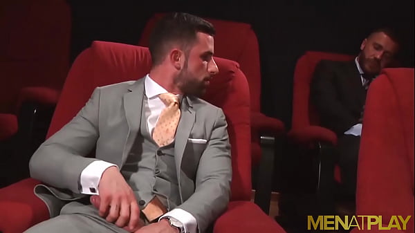 MENATPLAY Emir Boscatto leva Sunny Coluccis enorme pau anal