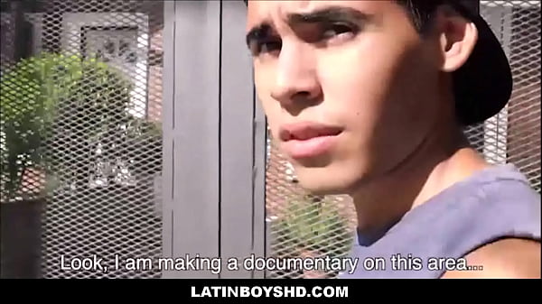 Chico latino adolescente heterosexual pagado en efectivo para follar al productor POV - Bruno, Manuel