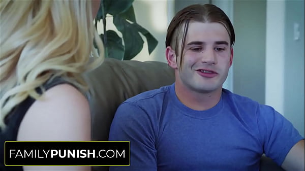 MILF und Stiefsohn brechen die Familiengesetze | Aaliyah Love, Nathan Bronson