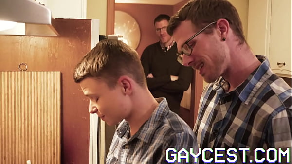 GAYCEST - Little Austin Young banged by daddy in wild threeway