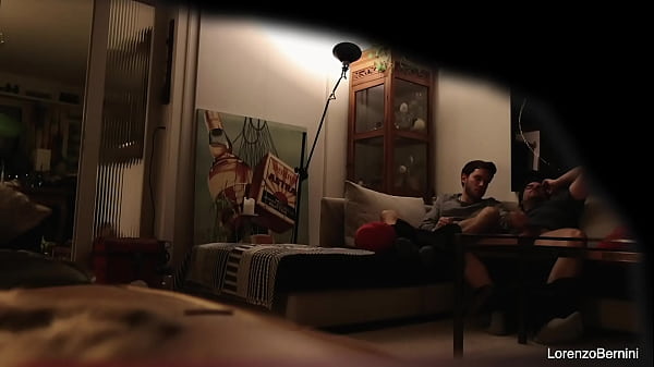 ¡Mi abuelo me pilló masturbando a mi novio gay! nieto REAL