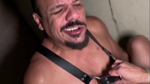 Anddy Brazil baise en direct lors de la meilleure soirée sexe de S&atilde_o Paulo.