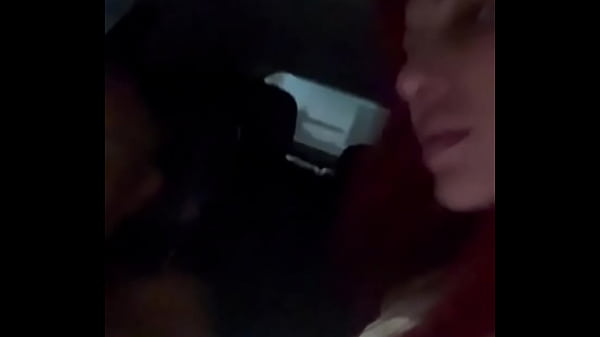 Pagando a passagem antes de entrar no mercado, o motorista safado ainda entrou