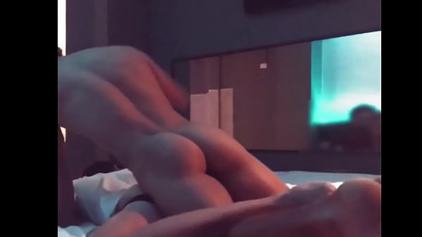 Mi CU&Ntilde_4D0 prueba mi culo por primera vez cuando su amada esta de viaje