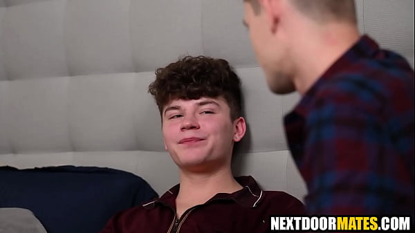 Bros vor Hacken | Zum ersten Mal schwuler Sex für einen Hetero