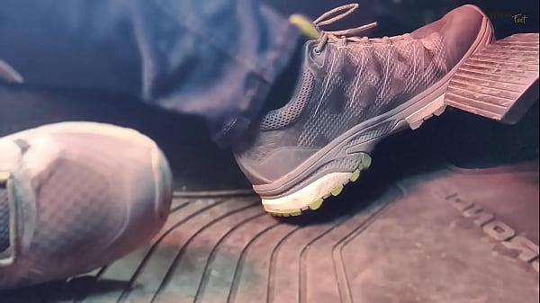 REDLINER - Feticismo del piede ad alto numero di ottano - Serie di pompe a pedale