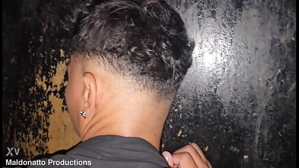 MACHOS DA RUA FAZENDO SE POR DINHEIRO, FEZ DE TUDO POR DEZ REAIS.