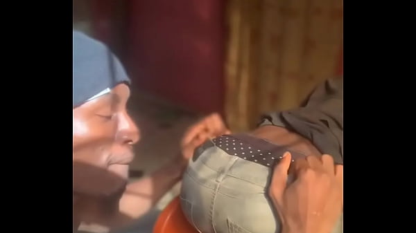 Salope impertinente ébène