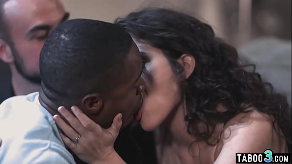 Incroyable jolie ado s'amuse