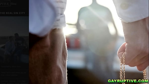 Gayruptive.com – Willkommen in der wahren Sündenstadt! Der religiöse und christliche Schnuckel Trevor Harris erfährt von Pierce Paris alles über Hardcore-Schwulensex!