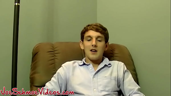 Jovem amador Woody recebe boquete do homem maduro Joe