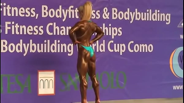 火辣可爱的青少年享受自己 - 性感